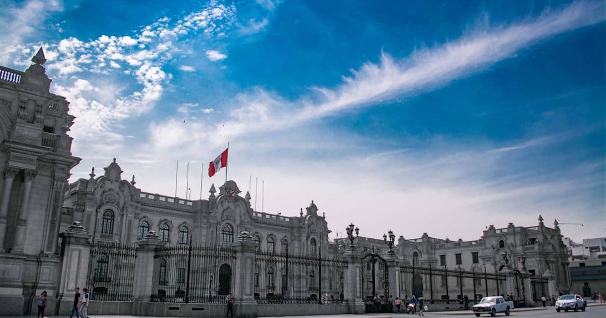 Plazos de prescripción de reclamos de seguro vehicular en Perú — Karlos Seguros