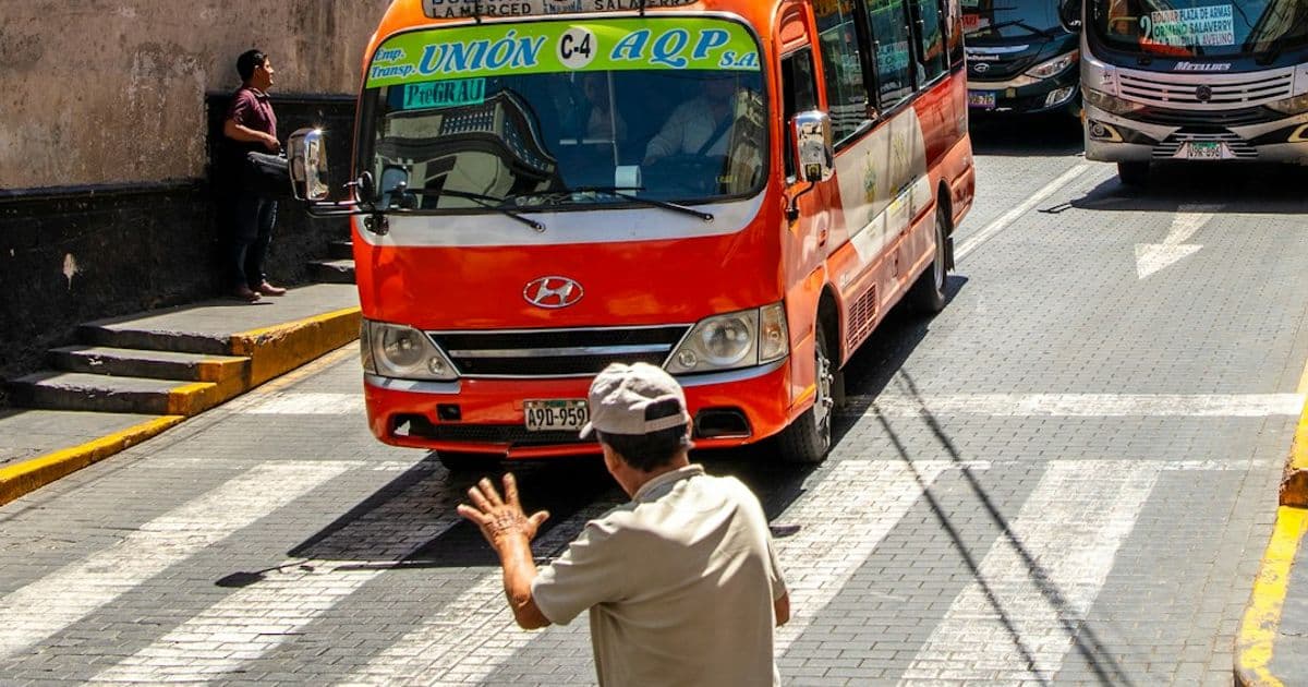 Agregar conductor adicional a la póliza vehicular en Perú — Karlos Seguros