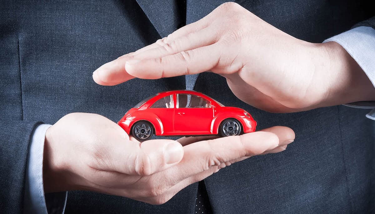 Comparación entre el SOAT y el seguro vehicular en Perú — Karlos Seguros